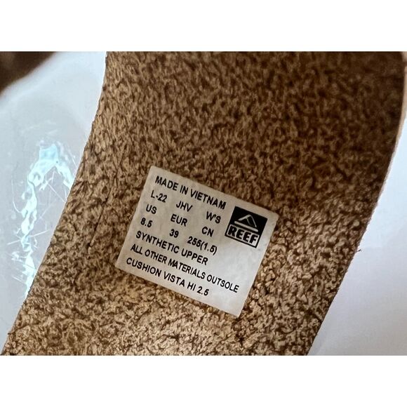 Reef Cushion Vista Hi sandals. Size 8.5(W). - Picture 8 of 8